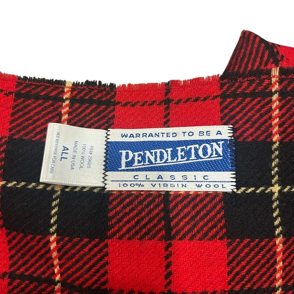 Vintage Pendelton Fringe Scarf‎ 100% Virgin Wool Red Tartan Plaid Made in USA
